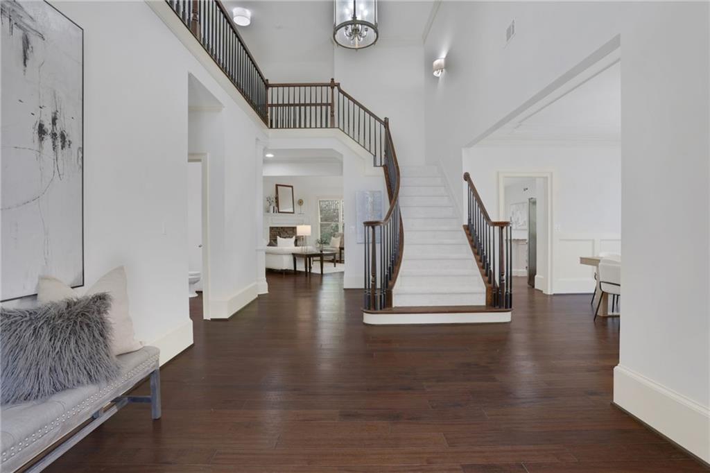 3609 Summit Oaks Drive NE