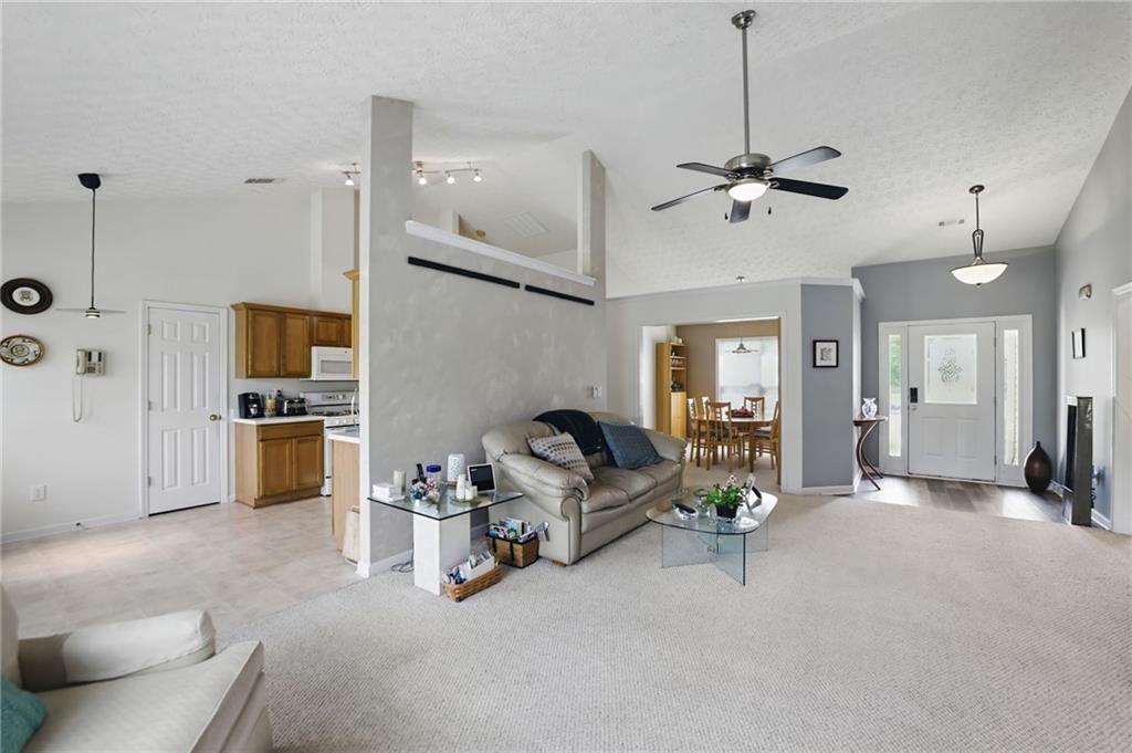 2487 BATTERY Pointe