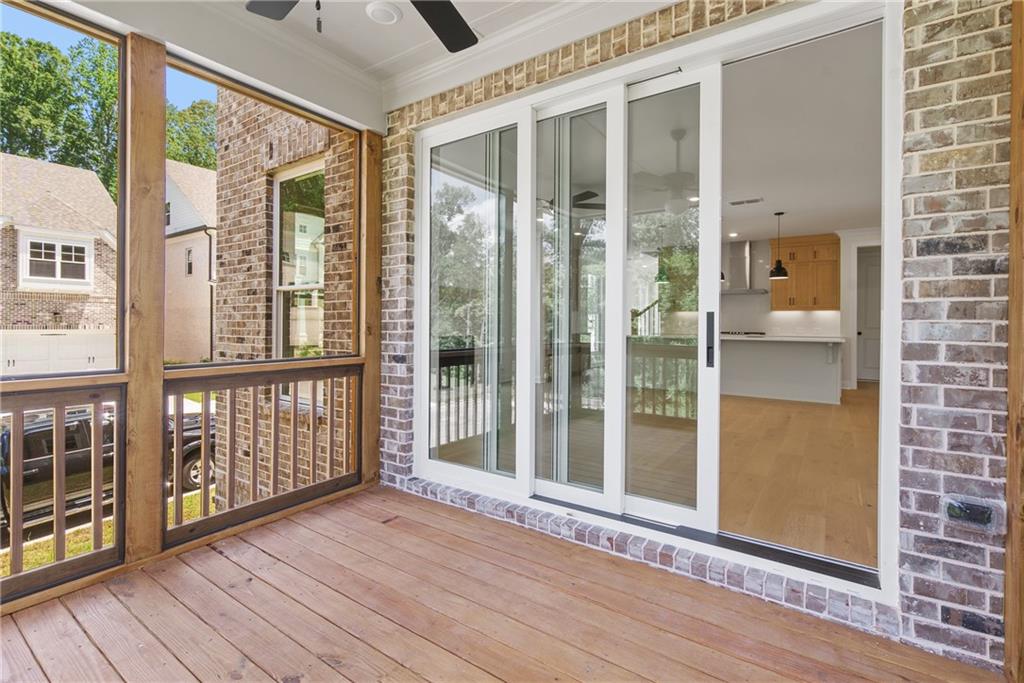 5693 Broad River View 443