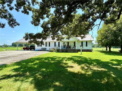 A home in Calhoun