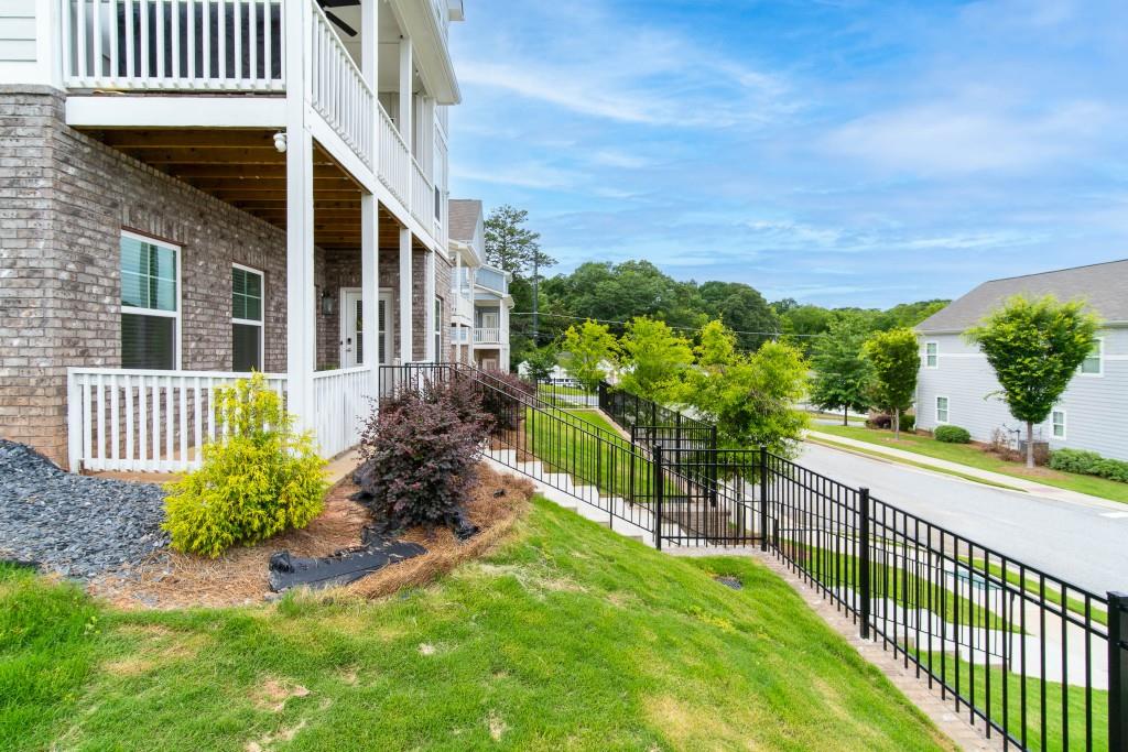 831 Corsiglia Farm Flats