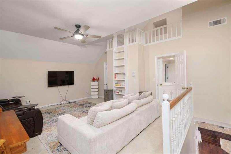 Windward - Residential Lease