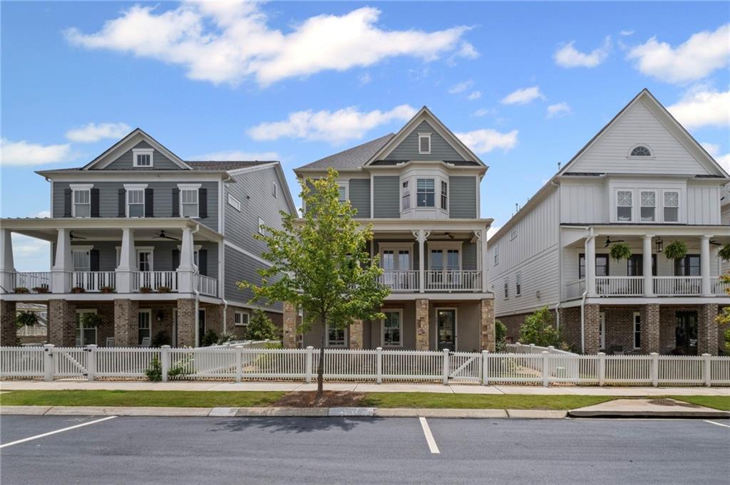 583 S Club Drive