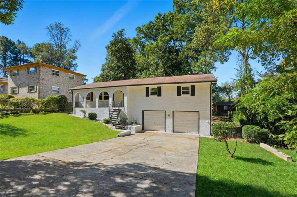 2419 Greenway Drive