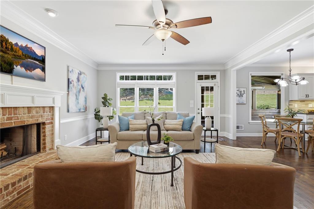 112 Grandcrest Drive
