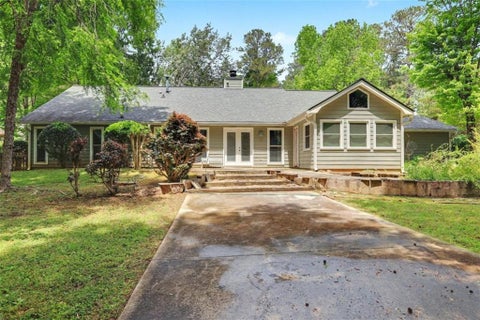 Homes For Sale - 4731 Shadybrook Way<br/> Conyers, GA 30094