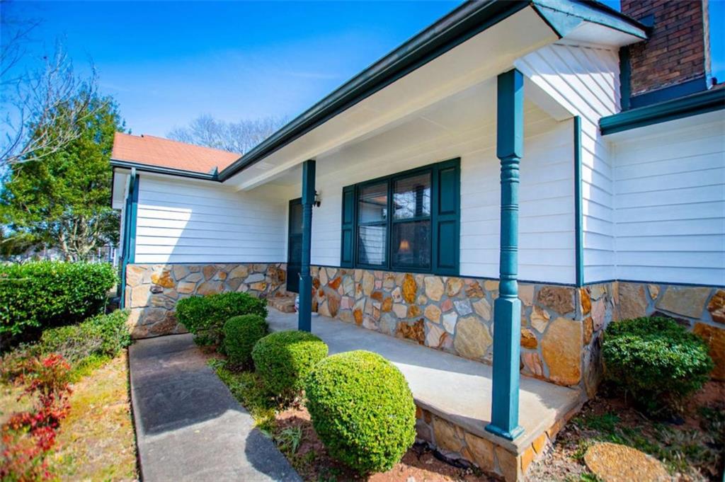 15 Russell Lane, Carrollton, Georgia image 7