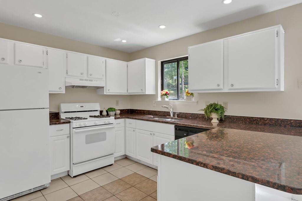 1147 Williamsburg Lane, Norcross, Georgia image 6