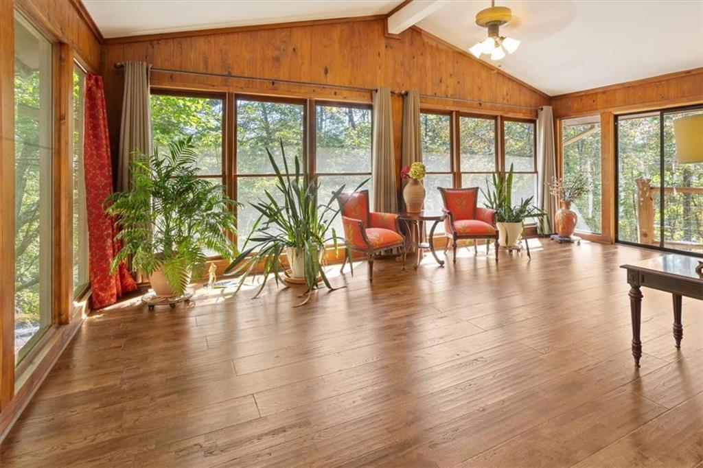 206 White Antelope Street