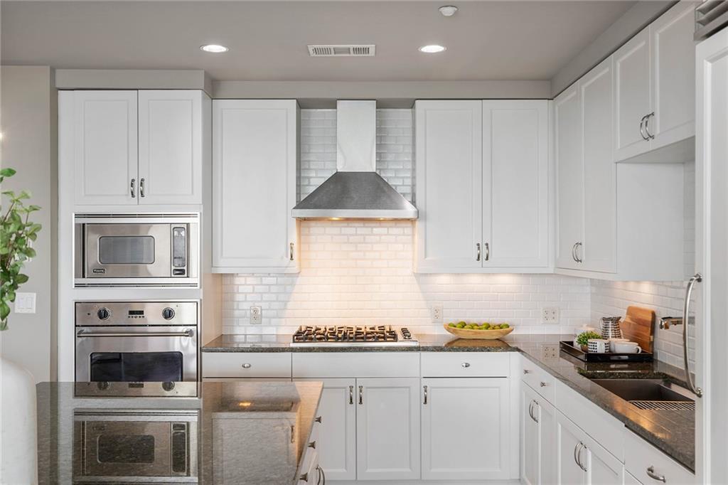 Ritz Carlton Residences - Residential