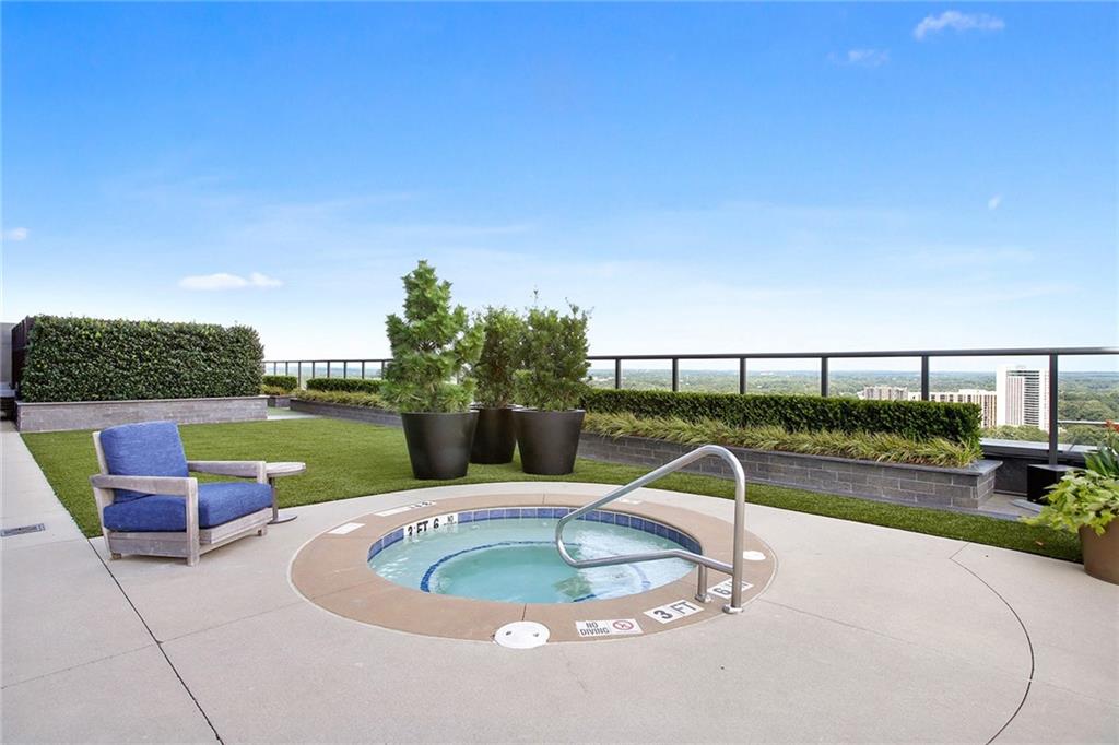 Ritz Carlton Residences - Residential