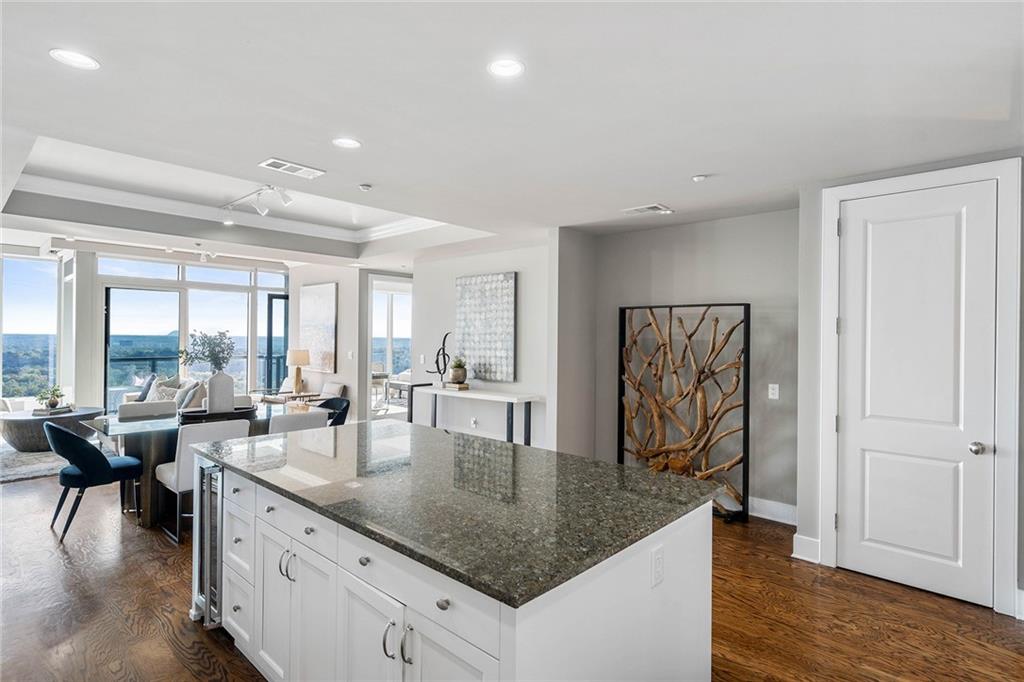 Ritz Carlton Residences - Residential