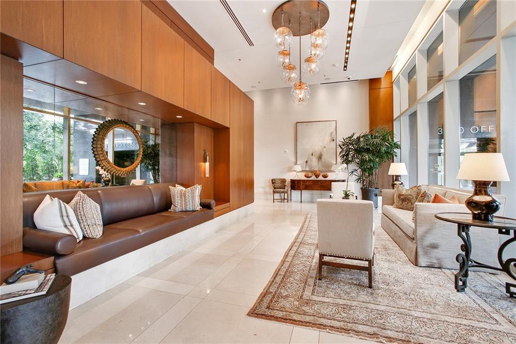 Ritz Carlton Residences - Residential