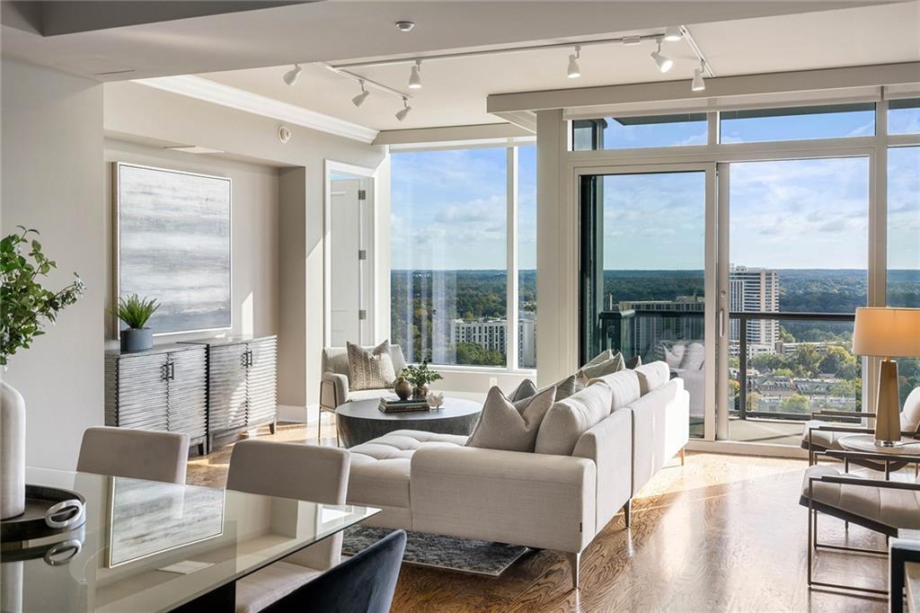Ritz Carlton Residences - Residential