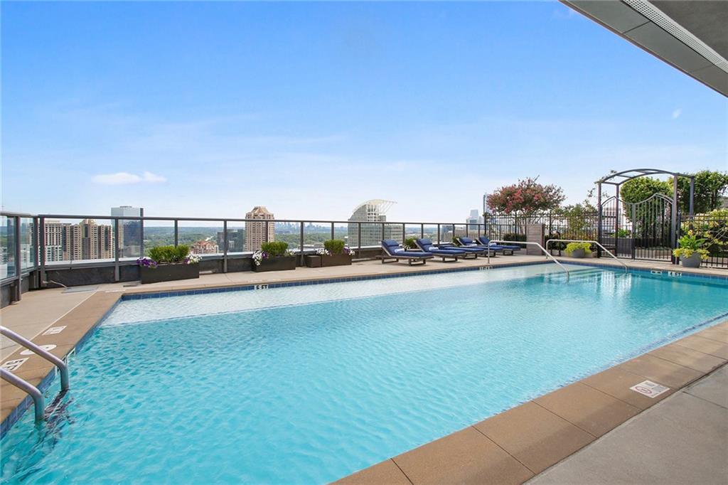 Ritz Carlton Residences - Residential