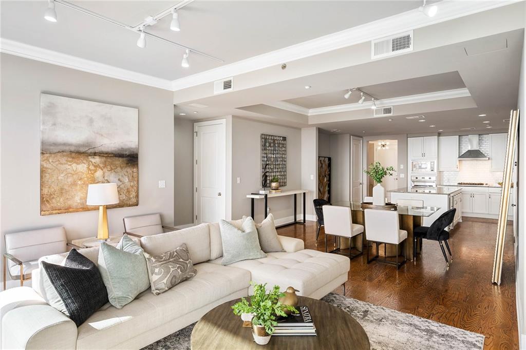 Ritz Carlton Residences - Residential