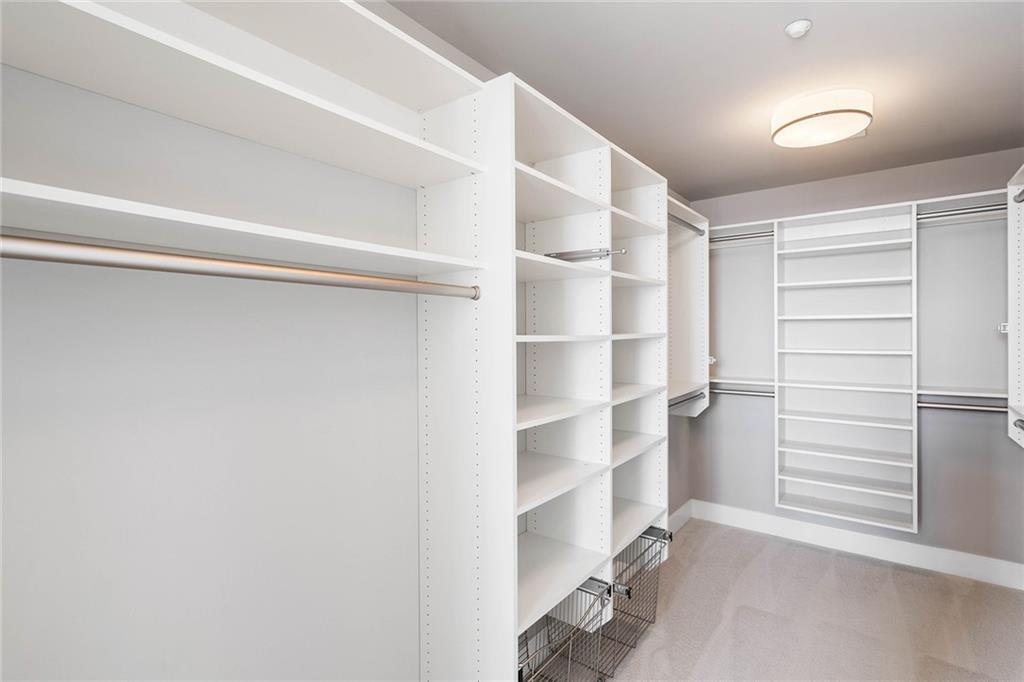 Ritz Carlton Residences - Residential