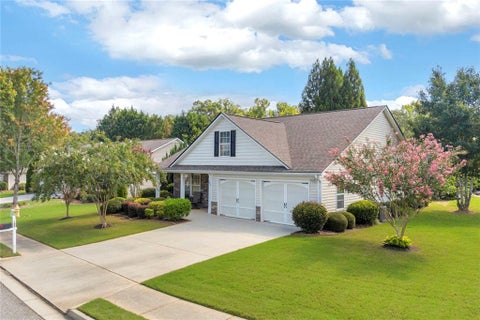 Homes For Sale - 105 Briarcrest Drive<br/> Jackson County, Jefferson, GA 30549
