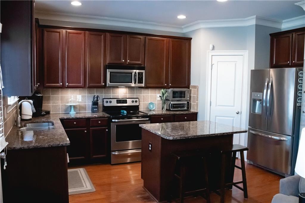 3225 Claudia Place