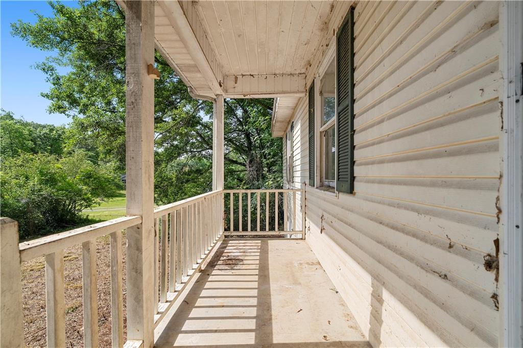131 Hummingbird Lane SE
