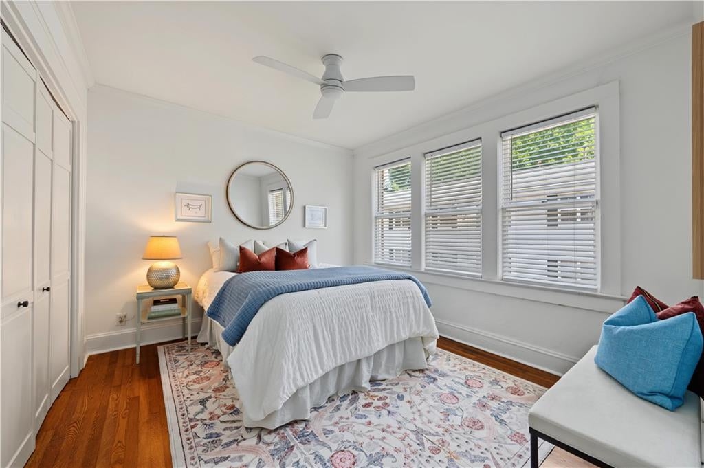 824 Greenwood #1 Avenue NE 1