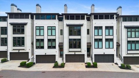 981 Laurel Court Atlanta GA 30326