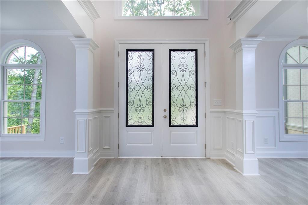 2010 Fontainbleau Drive