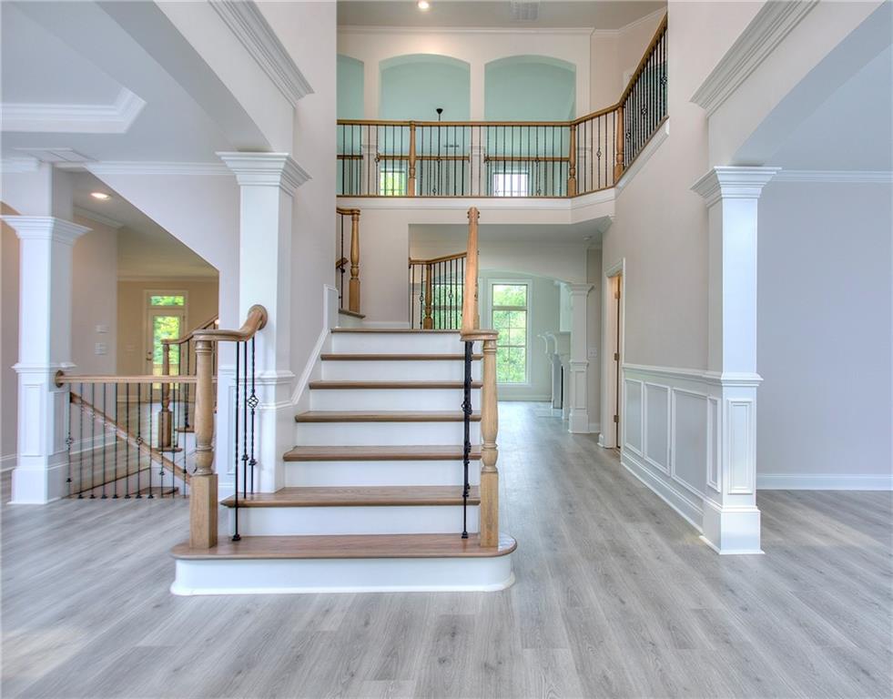 2010 Fontainbleau Drive