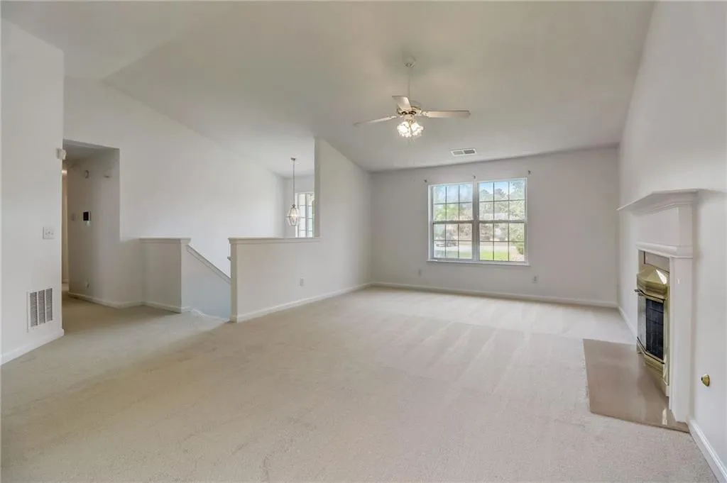 Acworth, Georgia 30101, United States, 4 Bedrooms Bedrooms, ,3 BathroomsBathrooms,Residential,Active,10264