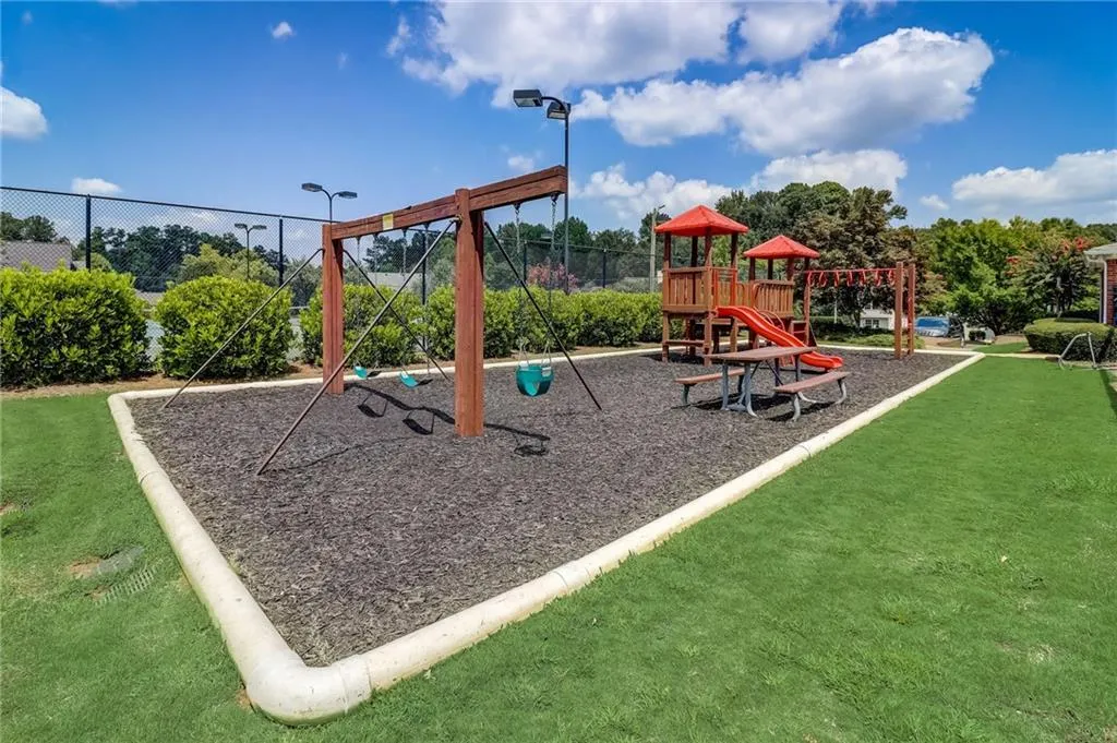 Acworth, Georgia 30101, United States, 4 Bedrooms Bedrooms, ,3 BathroomsBathrooms,Residential,Active,10264