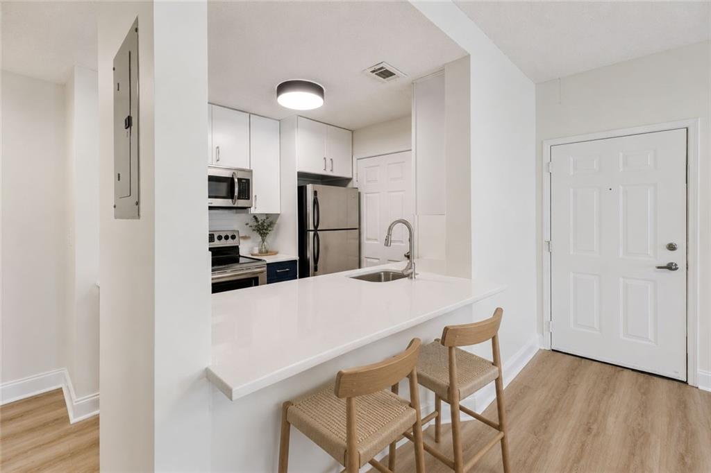 1075 Peachtree Walk NE A301