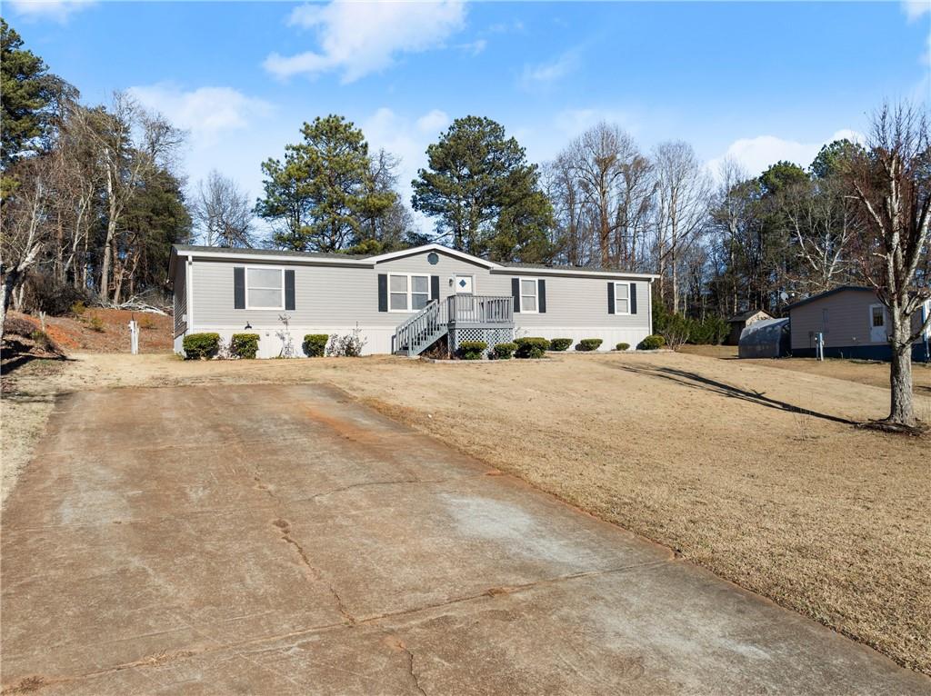 5065 Stoneridge Drive, Flowery Branch, Georgia image 3