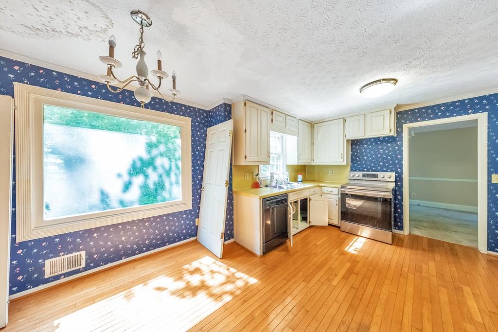 1414 Edinburgh Drive