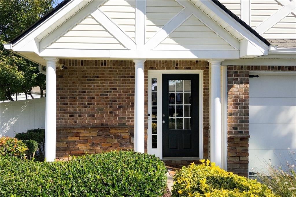 2550 Cottage View Way