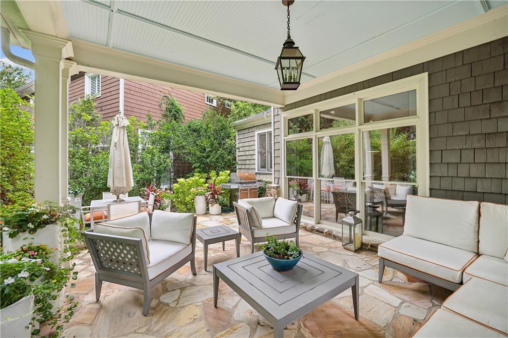 1153 Brookhaven Commons