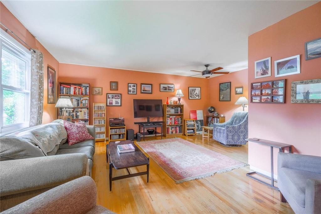 2592 Dresden Drive