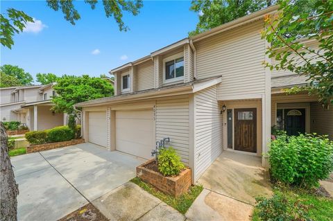 Townhouse For Sale - 4095 Audubon Drive<br/> Marietta, GA 30068