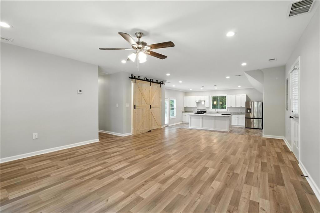 2650 LOIS Lane SE