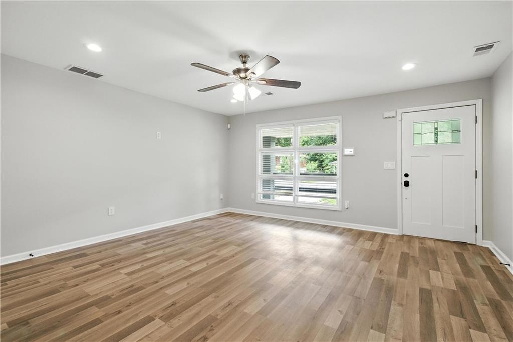 2650 LOIS Lane SE