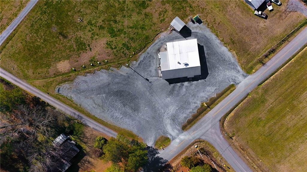 868 County Line Road