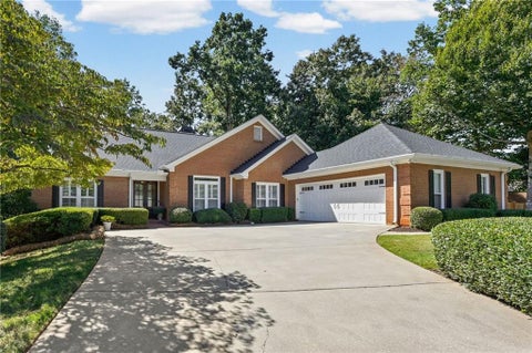 Homes For Sale - 1010 Brooksglen Drive<br/> Roswell, GA 30075