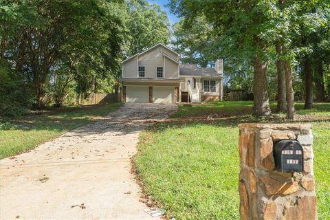 A home in Douglasville