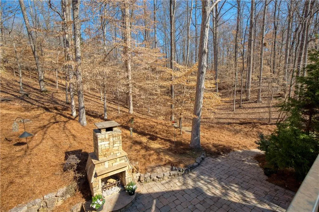 Roswell, Georgia 30075, United States, 4 Bedrooms Bedrooms, ,4 BathroomsBathrooms,Residential,Pending,78573