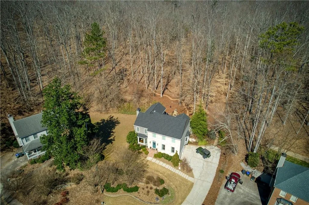 Roswell, Georgia 30075, United States, 4 Bedrooms Bedrooms, ,4 BathroomsBathrooms,Residential,Pending,78573