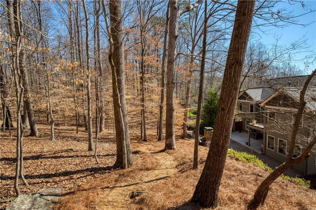 Roswell, Georgia 30075, United States, 4 Bedrooms Bedrooms, ,4 BathroomsBathrooms,Residential,Pending,78573