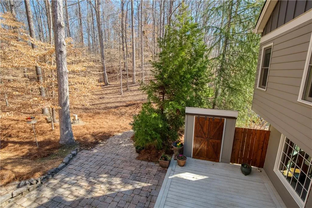 Roswell, Georgia 30075, United States, 4 Bedrooms Bedrooms, ,4 BathroomsBathrooms,Residential,Pending,78573