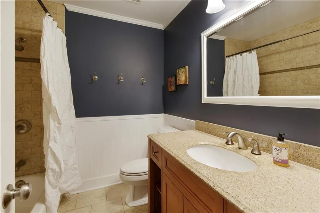 Roswell, Georgia 30075, United States, 4 Bedrooms Bedrooms, ,4 BathroomsBathrooms,Residential,Pending,78573