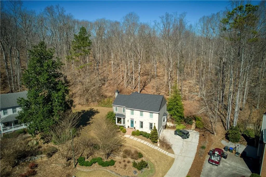 Roswell, Georgia 30075, United States, 4 Bedrooms Bedrooms, ,4 BathroomsBathrooms,Residential,Pending,78573