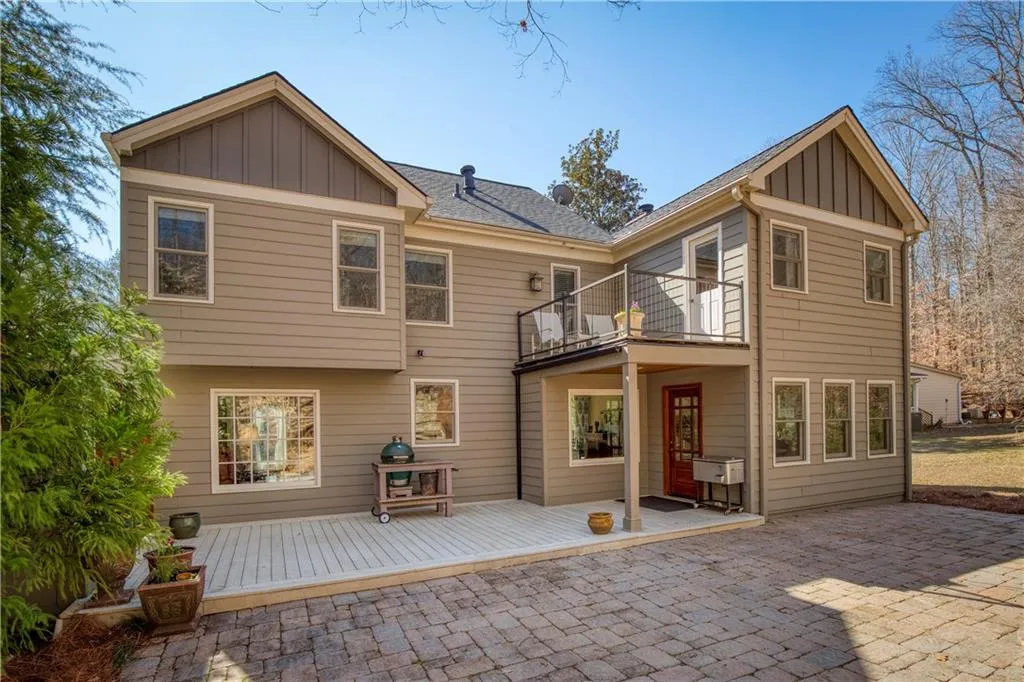 Roswell, Georgia 30075, United States, 4 Bedrooms Bedrooms, ,4 BathroomsBathrooms,Residential,Pending,78573