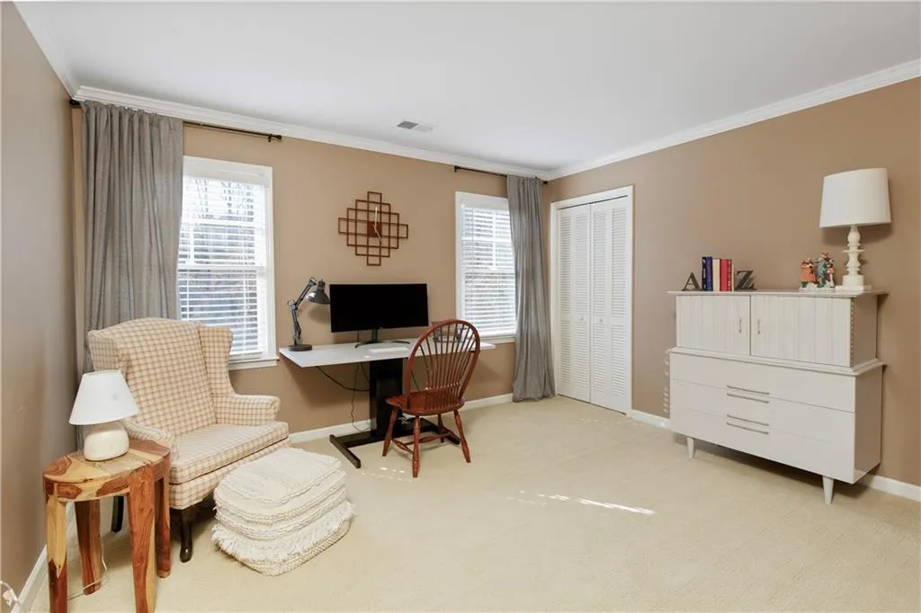 Roswell, Georgia 30075, United States, 4 Bedrooms Bedrooms, ,4 BathroomsBathrooms,Residential,Pending,78573